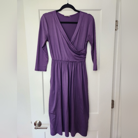 Purple V-neck 3/4 Sleeve Dress Ladies Size M - Picture 2 of 6